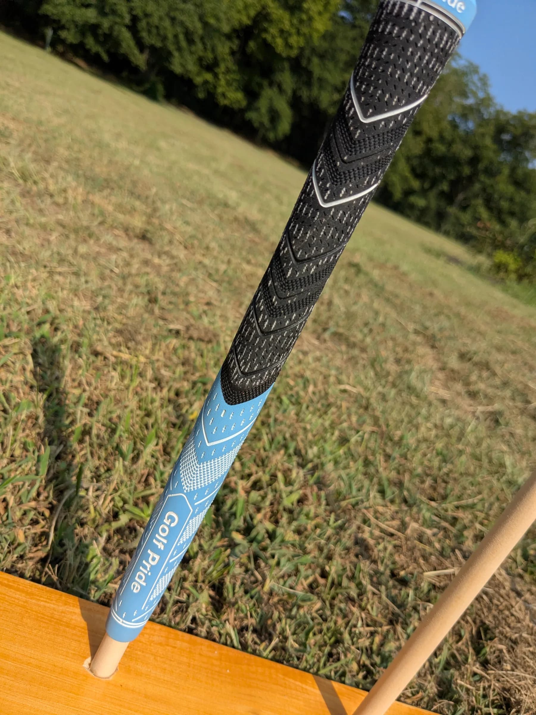 Golf Pride MCC Plus 4 - Standard (Lt. Blue/Black)